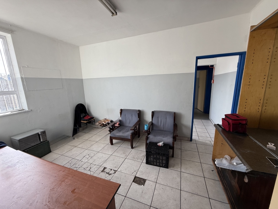 To Let commercial Property for Rent in Triangle Farm Western Cape